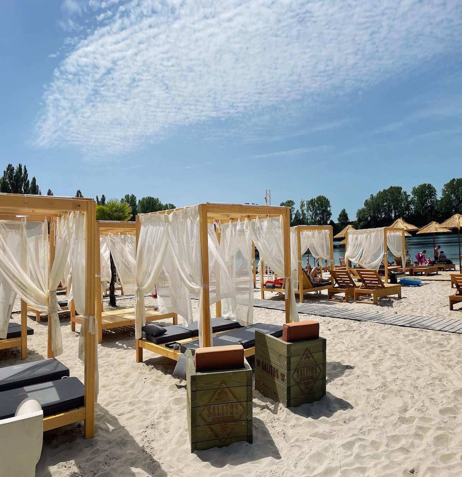 Top Badeseen in Köln | Escher See | Mr. Köln | Foto: Monkey Island Köln Top Badeseen in Köln | Escher See | Mr. Köln | Foto: Monkey Island Köln