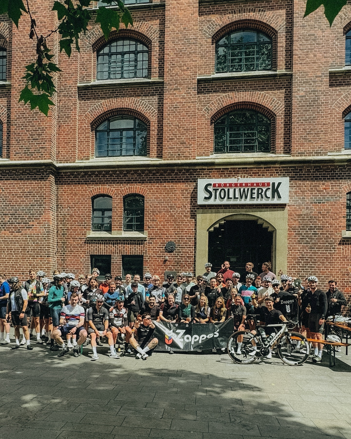 Top Biergärten in Köln | Zappes Broi im Stollwerck | Mr. Köln | Foto: Zappes Broi Top Biergärten in Köln | Zappes Broi im Stollwerck | Mr. Köln | Foto: Zappes Broi