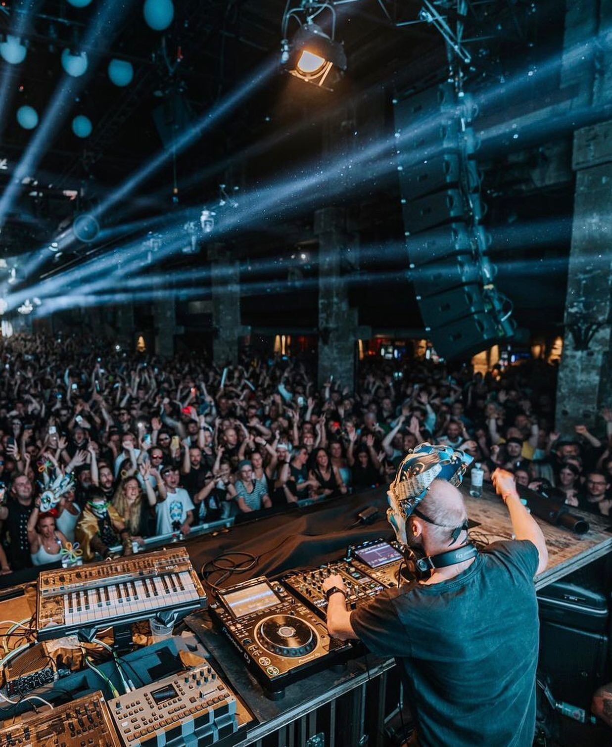 Top Clubs in Köln | DIE HALLE Tor 2 | Mr. Köln | Foto: DIE HALLE Tor 2 Top Clubs in Köln | DIE HALLE Tor 2 | Mr. Köln | Foto: DIE HALLE Tor 2