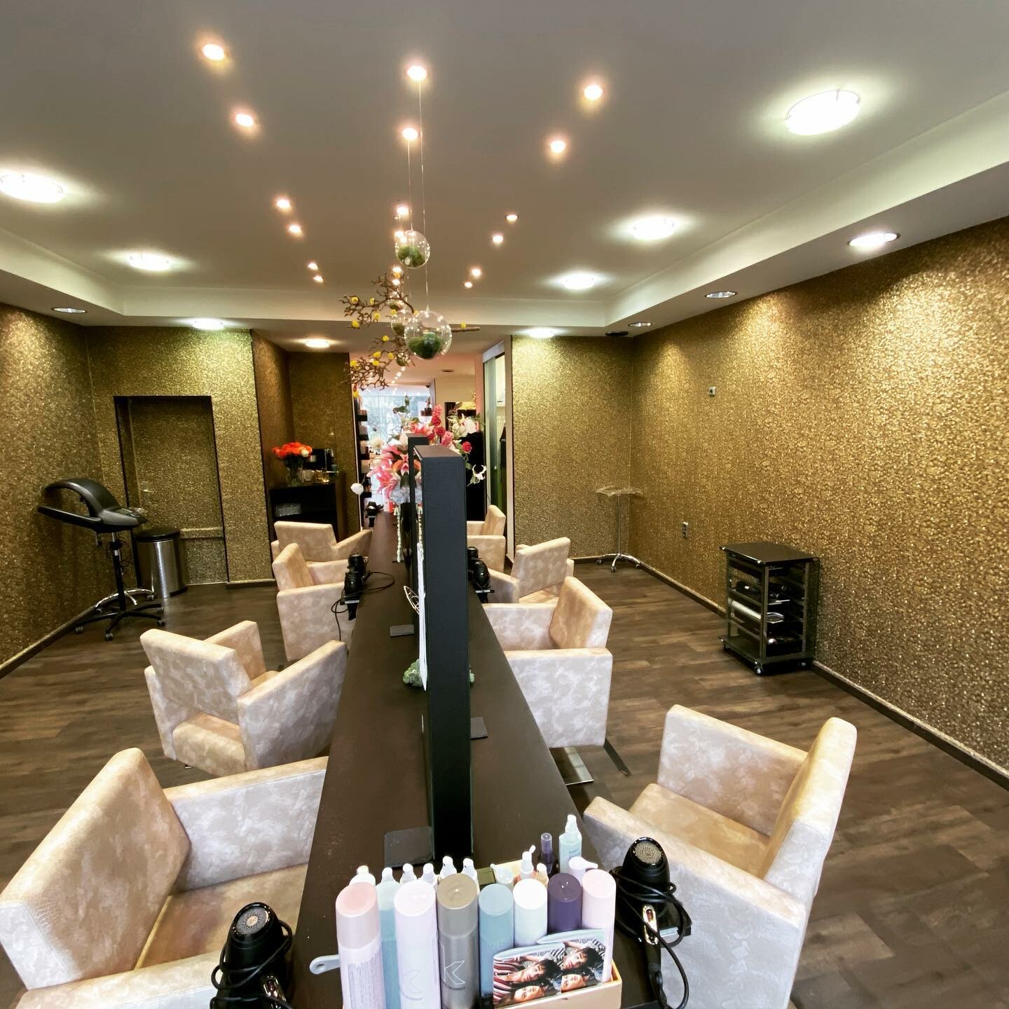 Top Friseure in Köln | Haarkunst Köln | Mr. Köln | Foto: Haarkunst Köln Top Friseure in Köln | Haarkunst Köln | Mr. Köln | Foto: Haarkunst Köln