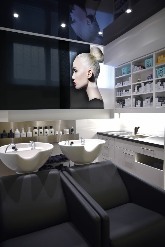 Top Friseure in Köln | WE LOVE HAIR/Friseure Köln | Mr. Köln | Foto: WE LOVE HAIR/Friseure Köln Top Friseure in Köln | WE LOVE HAIR/Friseure Köln | Mr. Köln | Foto: WE LOVE HAIR/Friseure Köln