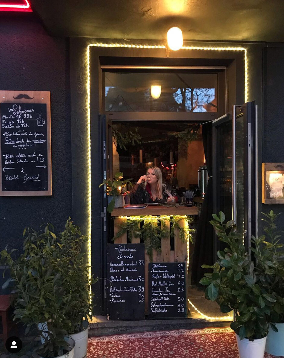 Em Schnörres | Top Orte zum Glühwein trinken in Köln | Mr. Köln | Foto: Em Schnörres Em Schnörres | Top Orte zum Glühwein trinken in Köln | Mr. Köln | Foto: Em Schnörres