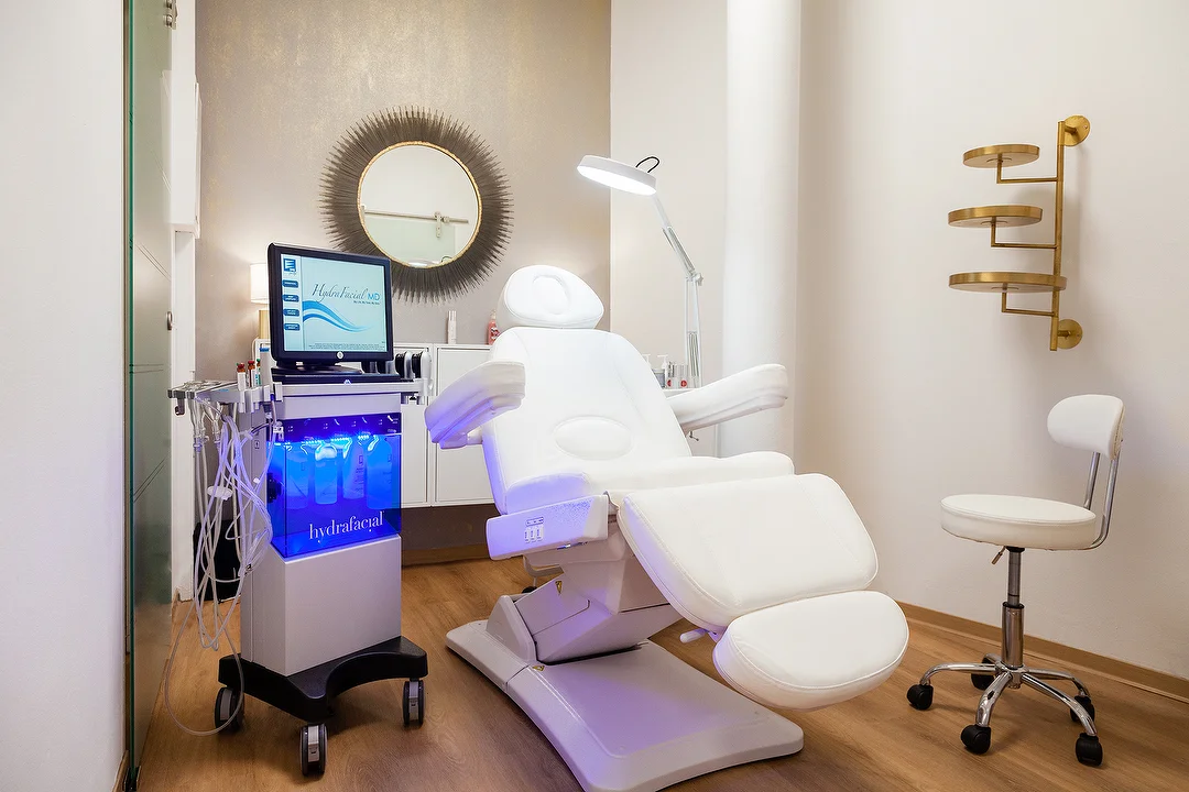 Top Kosmetikstudios in Köln | Pure Beauty | Mr. Köln | Foto: Pure Beauty Top Kosmetikstudios in Köln | Pure Beauty | Mr. Köln | Foto: Pure Beauty