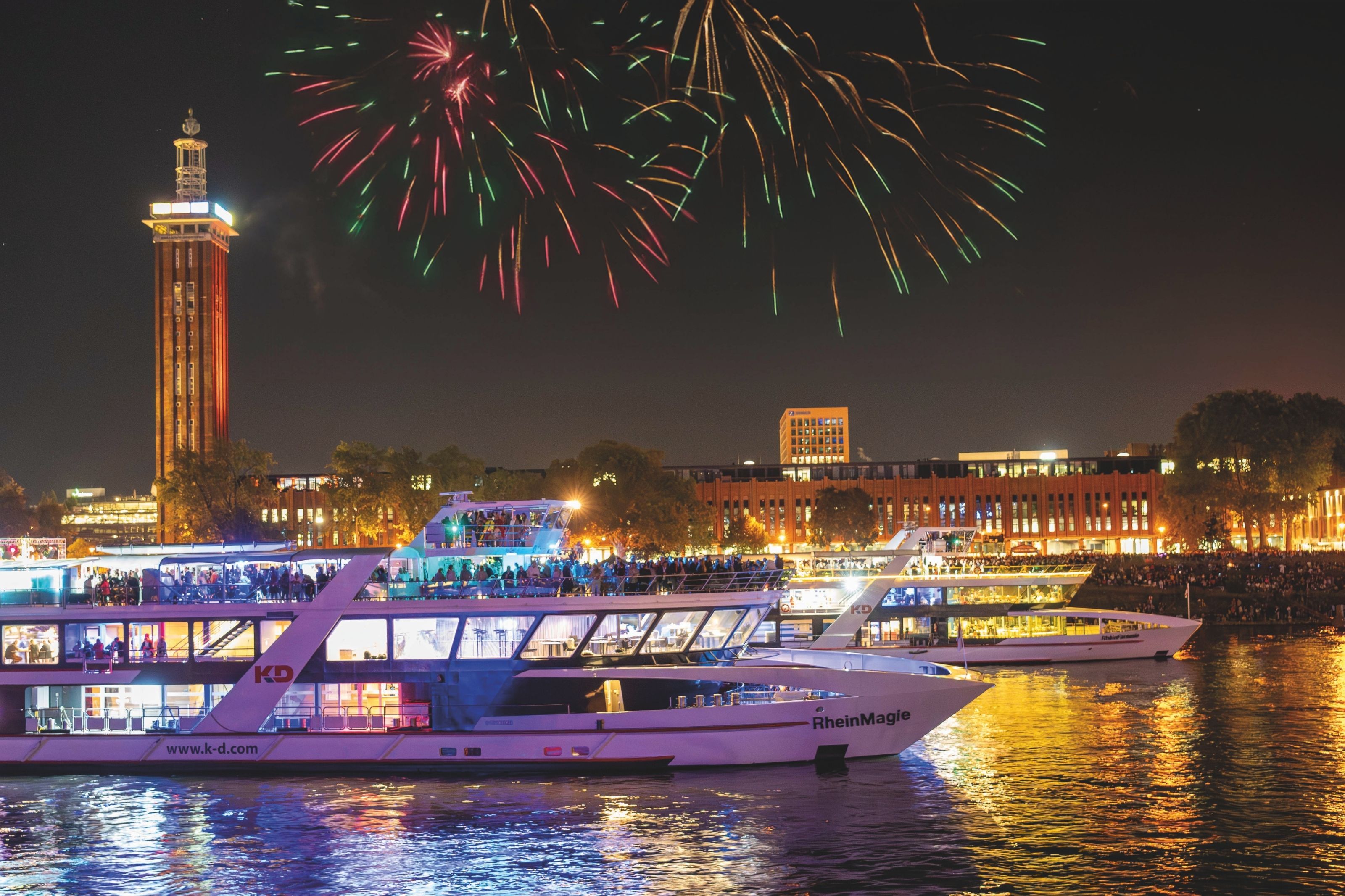 KD Eventschiffe Köln | Top Orte zum Silvester feiern in Köln| Mr. Köln | Foto: KD Eventschiffe Köln KD Eventschiffe Köln | Top Orte zum Silvester feiern in Köln| Mr. Köln | Foto: KD Eventschiffe Köln