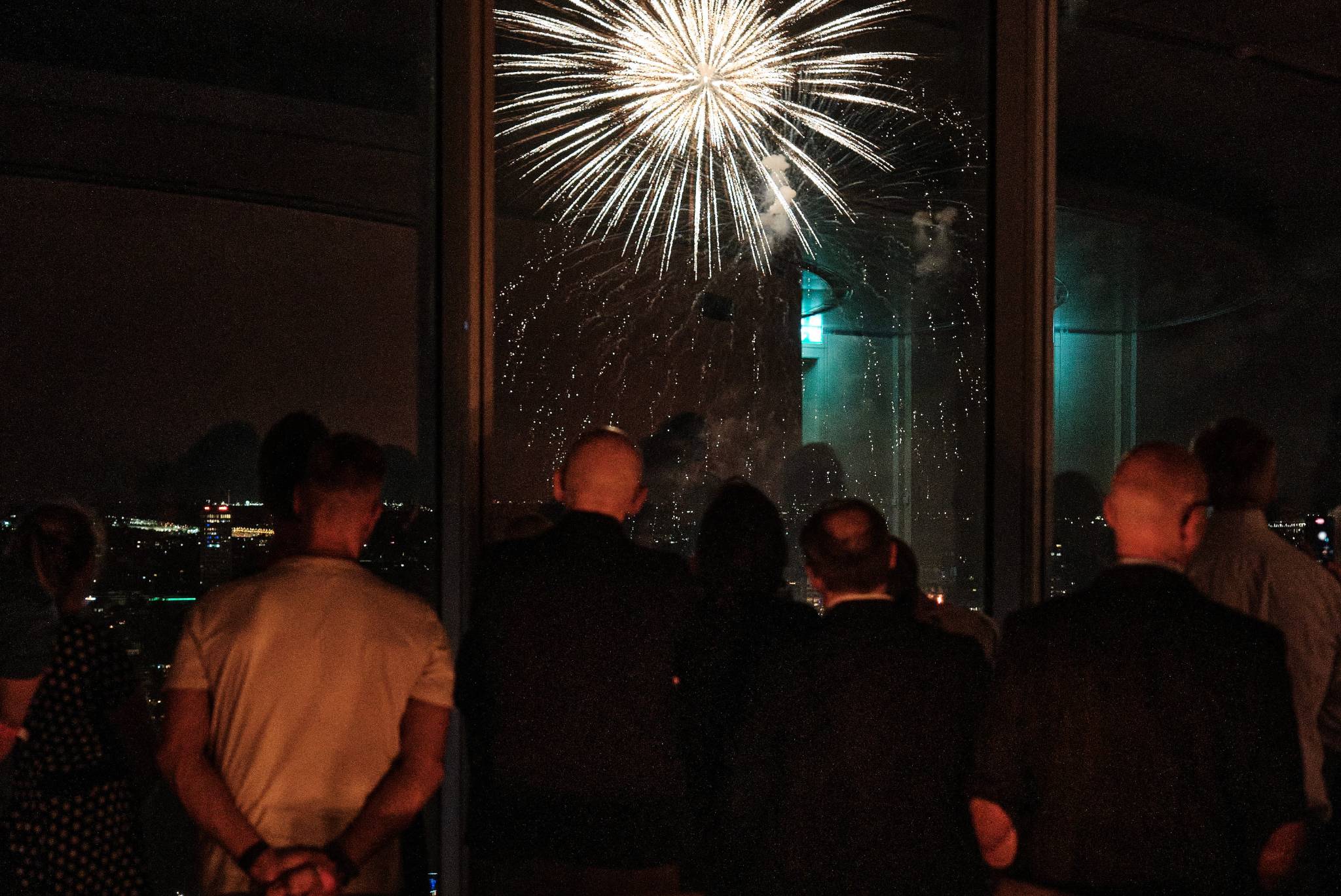 KölnSKY | Top Orte zum Silvester feiern in Köln | Mr. Köln | Foto: KölnSKY KölnSKY | Top Orte zum Silvester feiern in Köln | Mr. Köln | Foto: KölnSKY