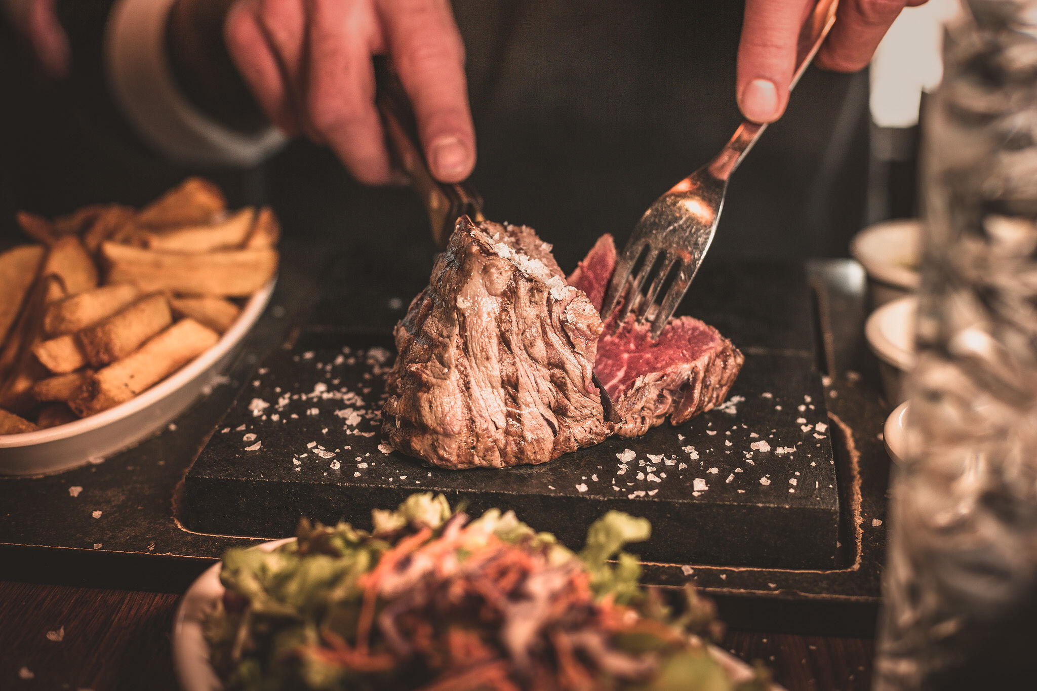 Top Steak Restaurants in Köln | Mr. Köln | Foto: Abacco’s Steakhouse Top Steak Restaurants in Köln | Mr. Köln | Foto: Abacco’s Steakhouse