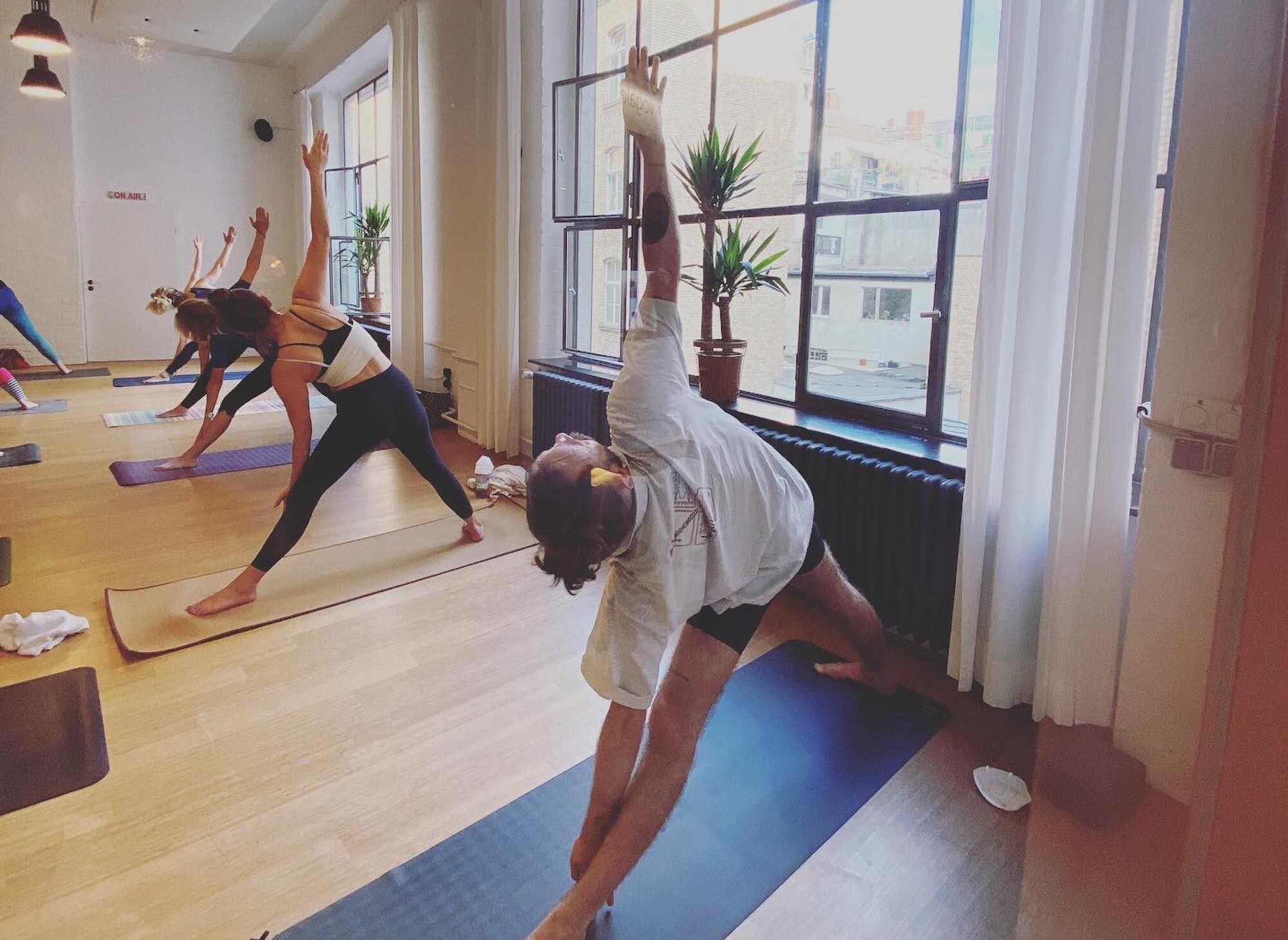 the yogaloft | Top Yoga Studios in Köln | Mr. Köln | Foto: the yogaloft the yogaloft | Top Yoga Studios in Köln | Mr. Köln | Foto: the yogaloft