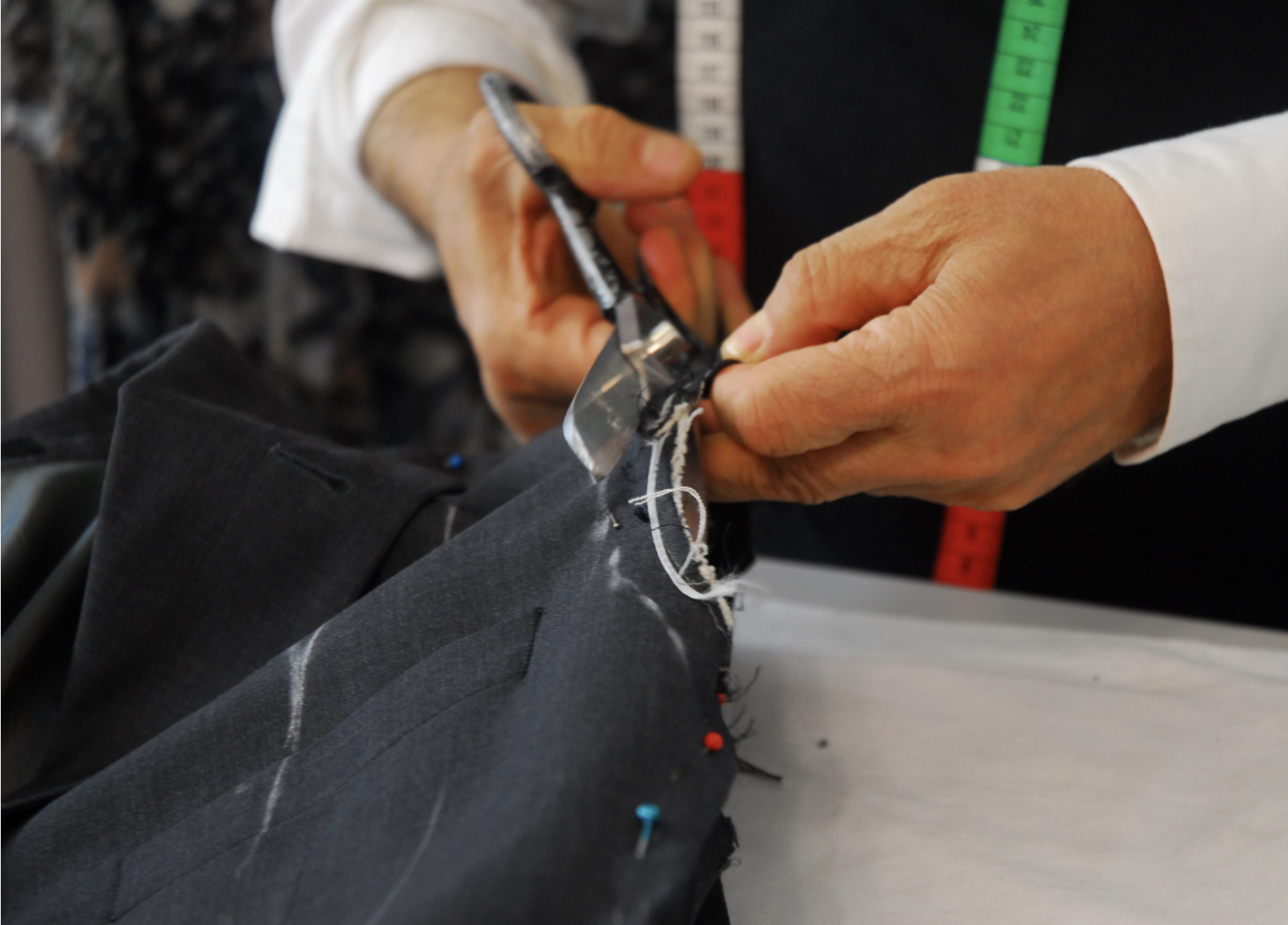 Schneiderei Toni | Top Schneidereien in Köln | Mr. Köln | Foto: Schneiderei Toni Schneiderei Toni | Top Schneidereien in Köln | Mr. Köln | Foto: Schneiderei Toni